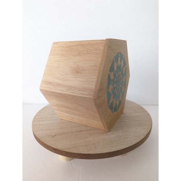 BoConcept Wooden Box w Print Geo Mandala Design Dust Green Trinket Hexagon NIB - Picture 2 of 8